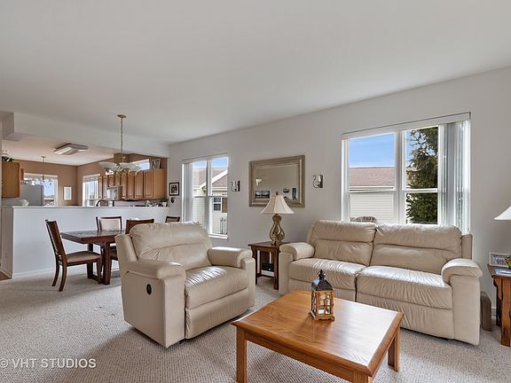 4th image of 3844 Fox Hunt Way