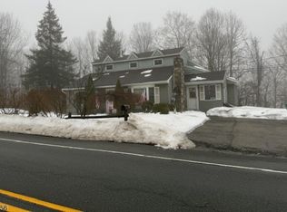 38 Highland Lakes Rd, Vernon Twp., NJ 07462