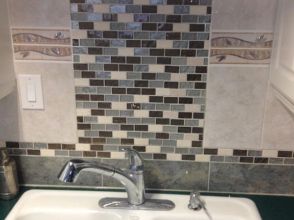 5th image of 16 Oxford Ave #1