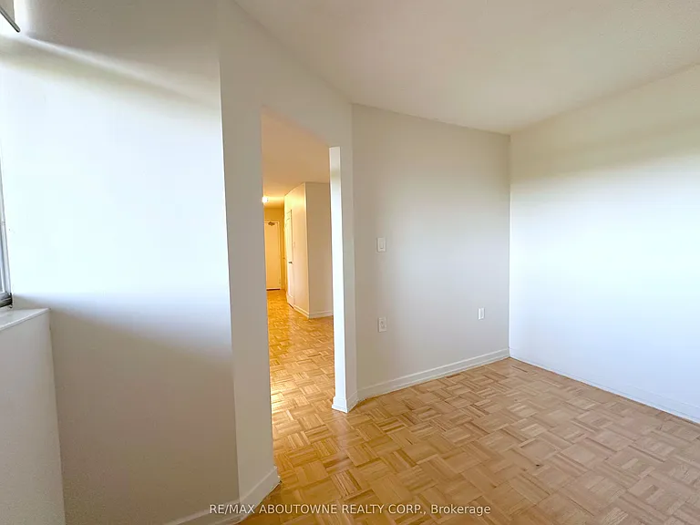 30 Denton Ave #1001 — Photo 7