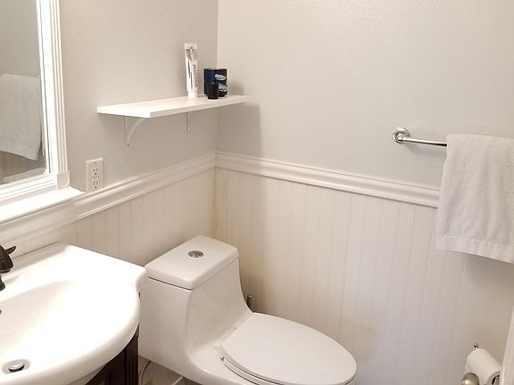 5th image of 12040 96th Ave NE APT 127