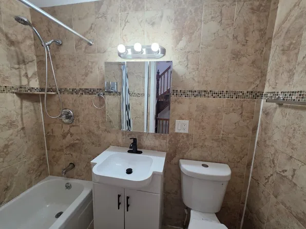 40 Van Reypen Street image 8 of 20