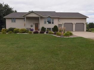 135 Hudson Rd, Clintonville, WI 54929