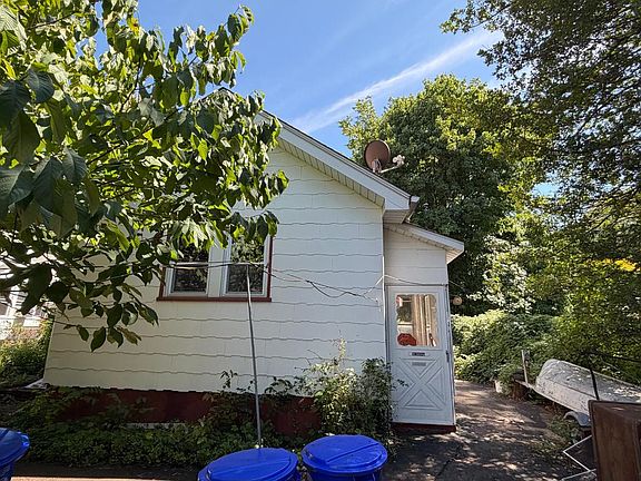 5th image of 117 Manor Rd