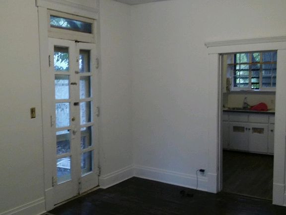 3rd image of 2605 Neil Ave
