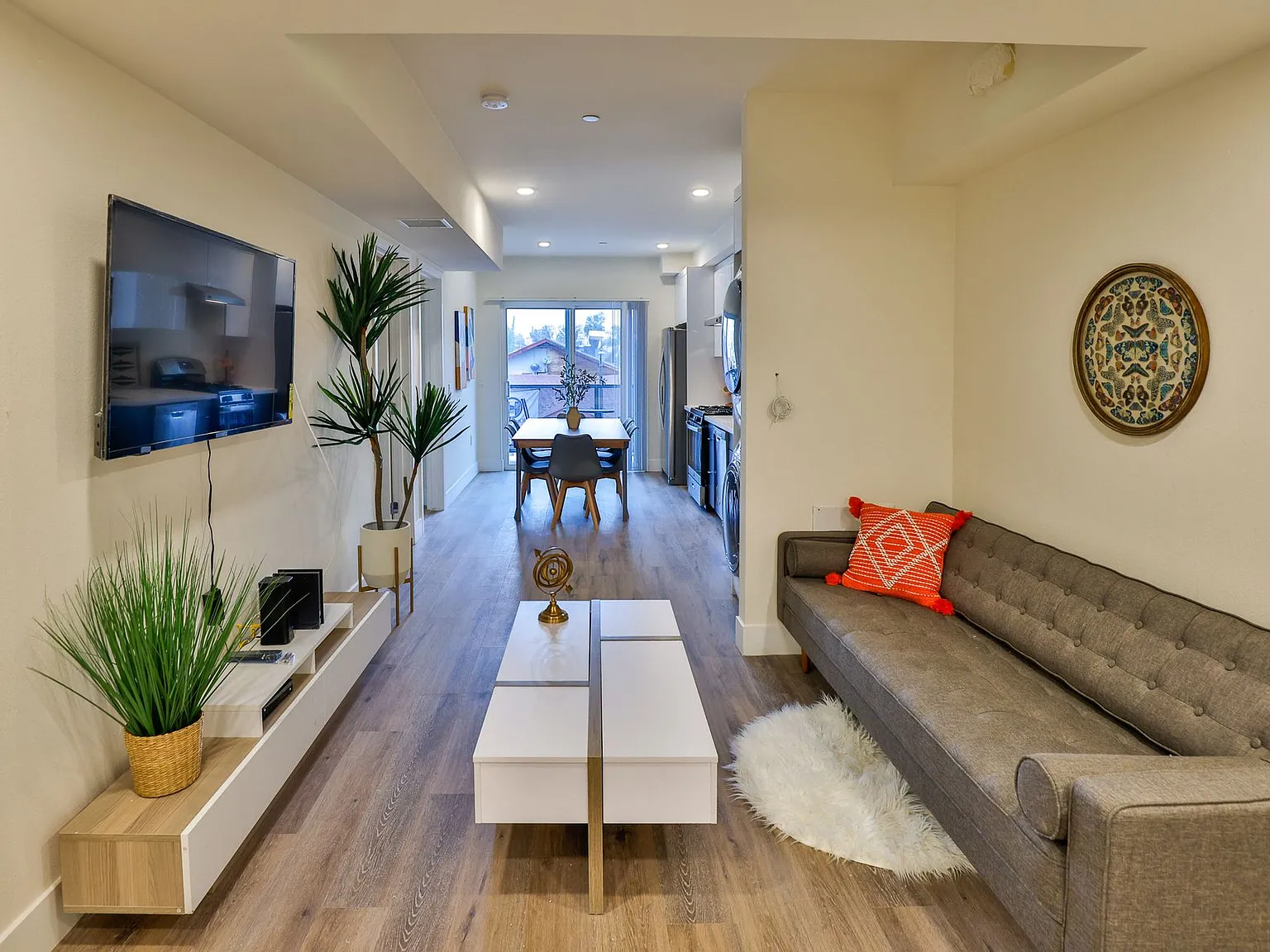 Premium Leo Apartments — Photo 1