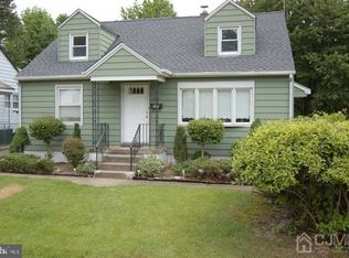 231 W Linden Ave, Lindenwold, NJ 08021