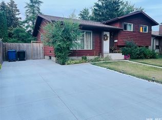 455 Kingsmere BOULEVARD, Saskatoon, SK S7J 3T9