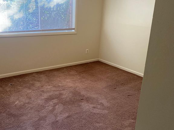 bedroom bedroom
