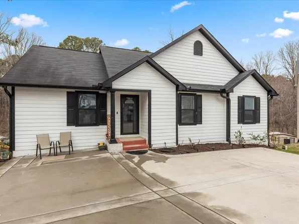 3201 Venus Dr, Durham, NC 27703