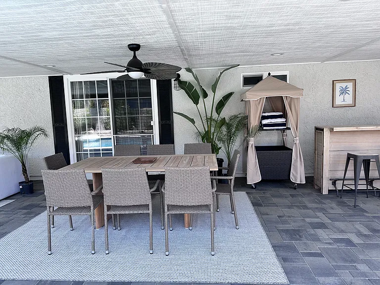Nichols Dr — Photo 4