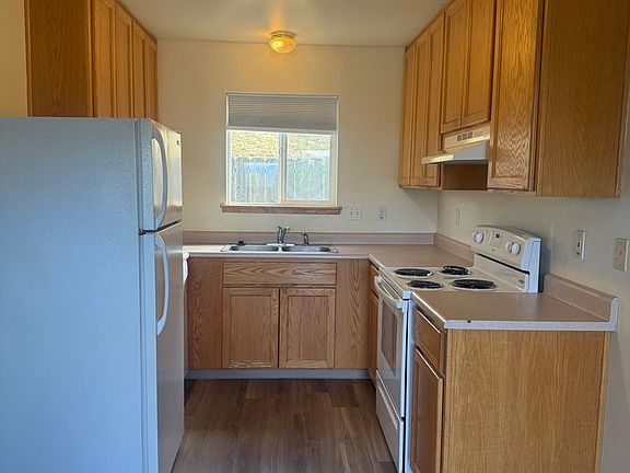2nd image of 2084 NE Fairview Ave #A-g