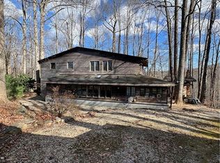 10 Blue Clay Rd, Spruce Pine, NC 28777