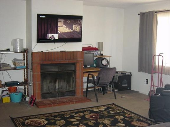 3rd image of 15994 Calandria Way