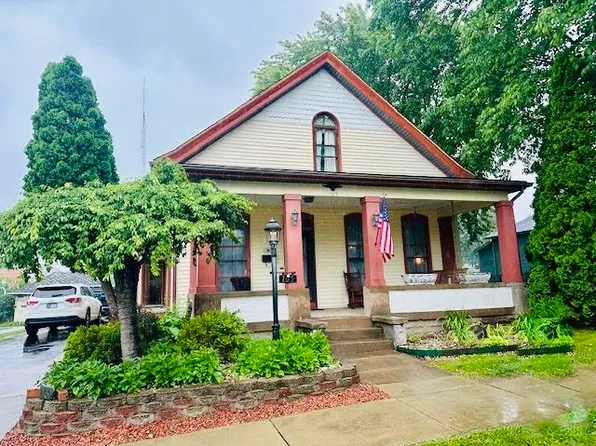 105 E Seminary St, Liberty, IN 47353