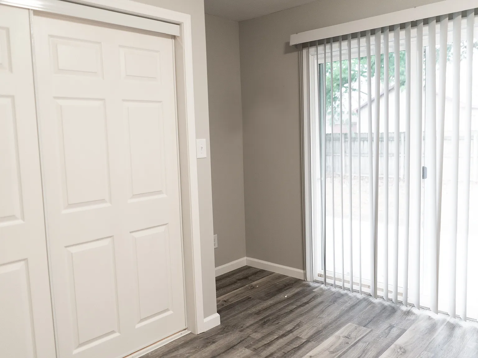 4 - 1268 East Dawn Drive - 1 — Photo 3