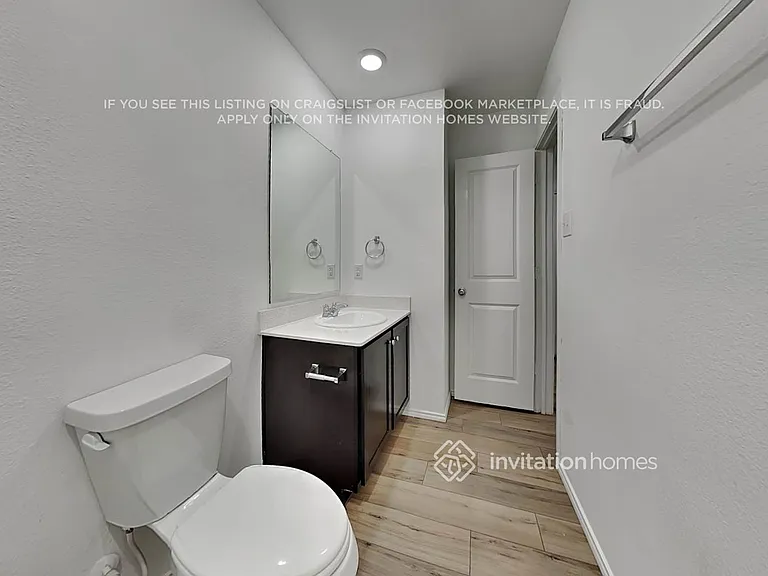10637 Sewell Cir — Photo 16