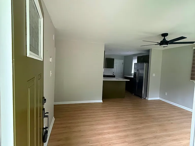 4308 Welling Ave — Photo 1