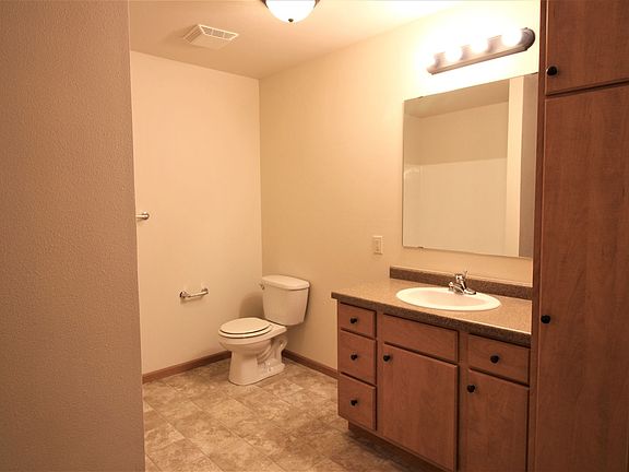 3rd image of 3500 Willow Dr #3530-59