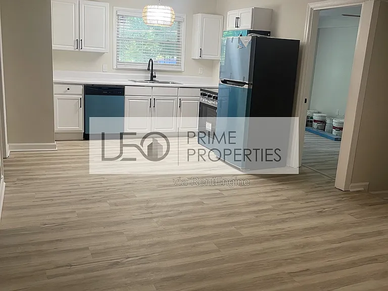 3128 Waters Rd SW — Photo 3
