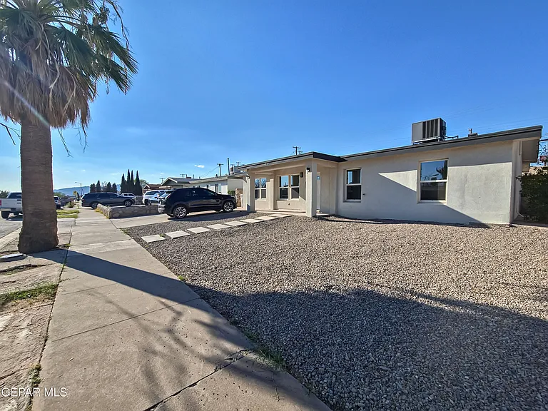7321 Cuba Dr — Photo 46