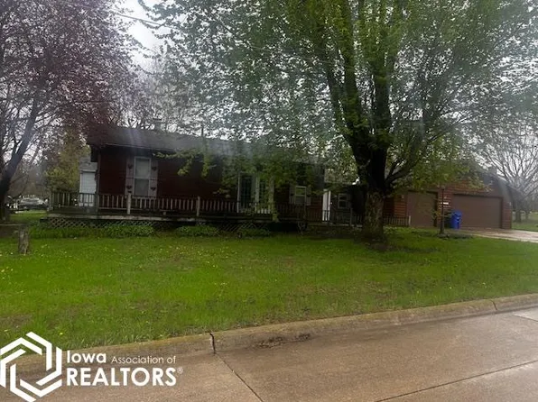 540 2nd St NE, Britt, IA 50423