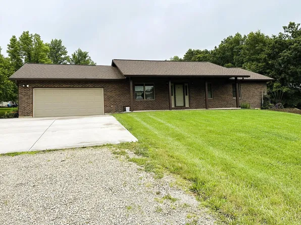 40 Megan Ln, Villa Ridge, MO 63089