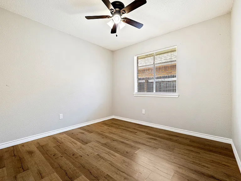 503 Eaglecreek Dr — Photo 15