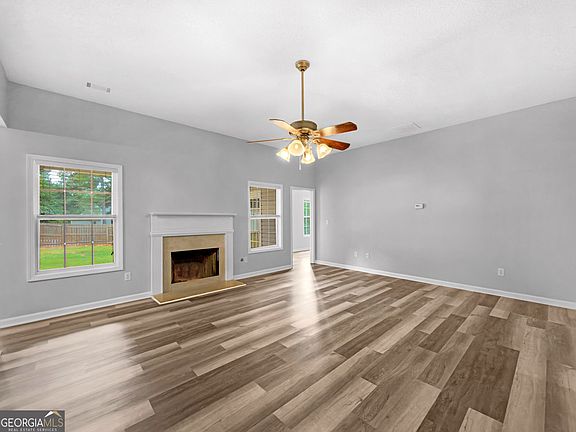 4th image of 309 Dylan Way