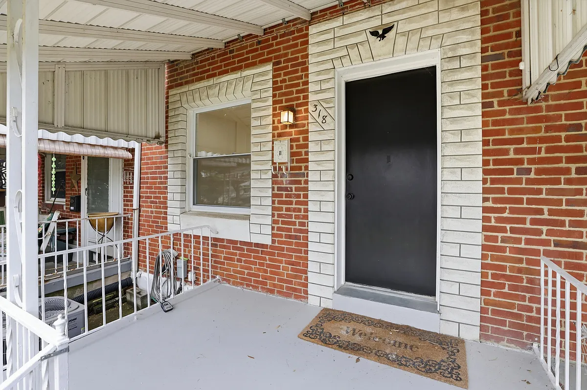 Building Photo - 318 Grovethorn Rd
