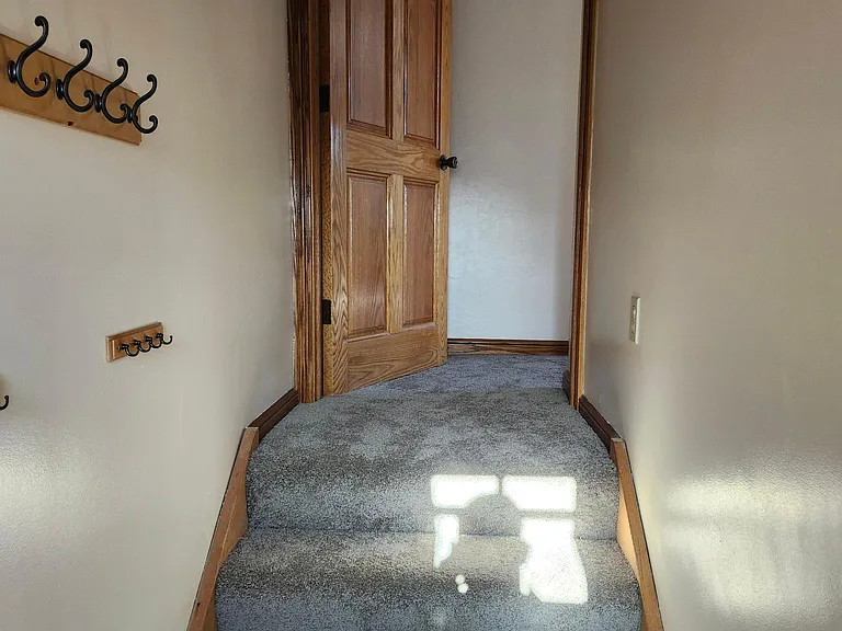 157 Golden City Rd — Photo 4