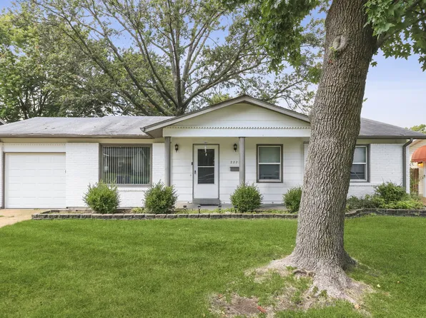 2223 Farnham Ln, Florissant, MO 63033