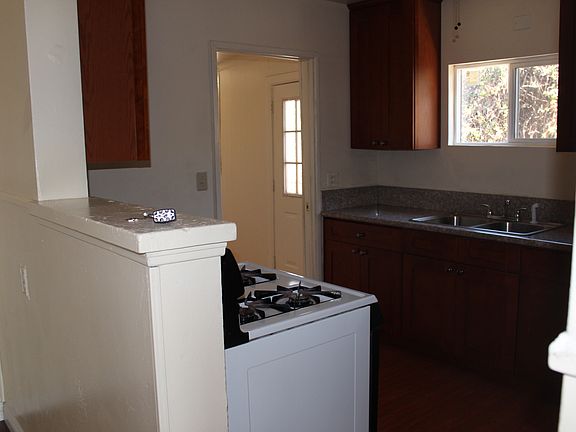 5th image of 1374 W 5th St