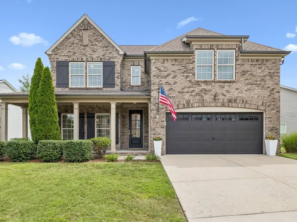 2012 Devonwood Ln, Thompsons Station, TN 37179