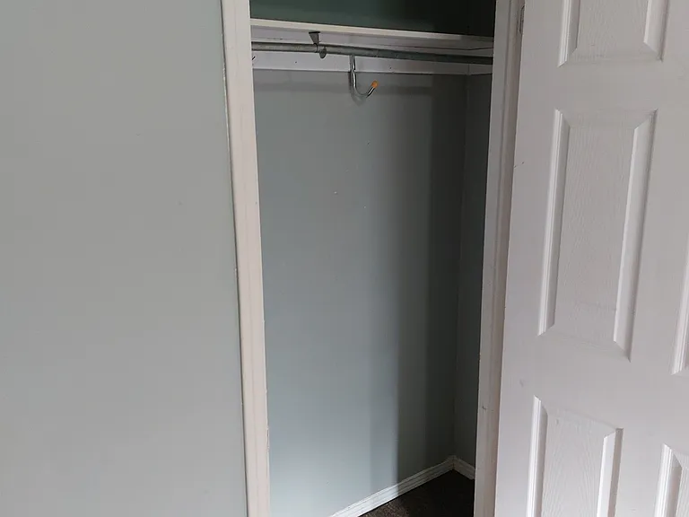 303 Killaly St W — Photo 10