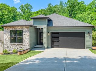 29 Montgomery St, Greenville, SC 29609