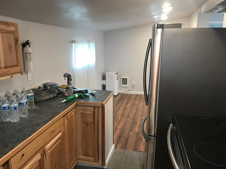 1020 E Sanson Ave — Photo 11