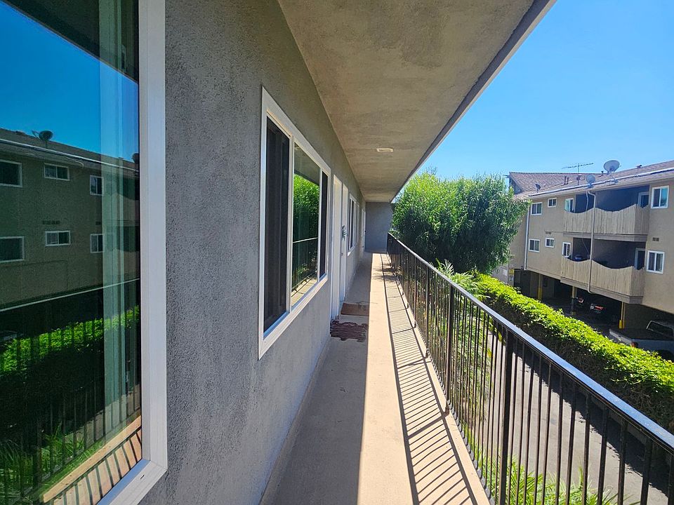1st image of 25941 Narbonne Ave APT 11