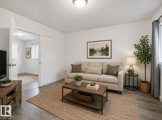 9632 106a Ave NW, Edmonton, AB T5H0T2