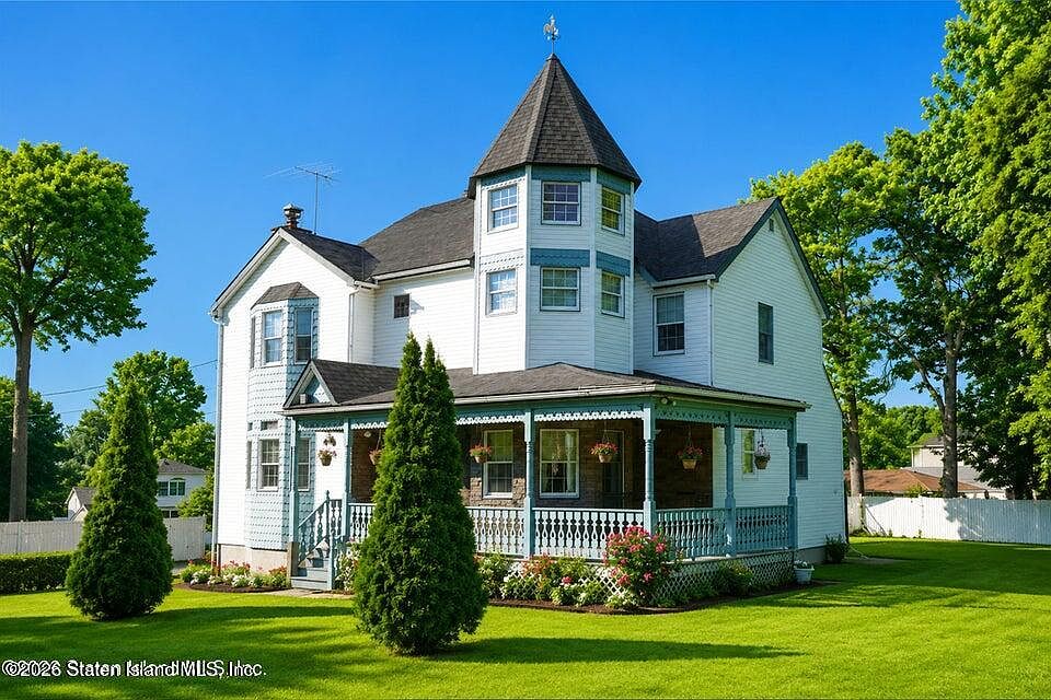 1st image of 24 Ross Ln