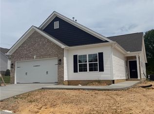 2811 Berwick Valley Dr, Winston Salem, NC 27127