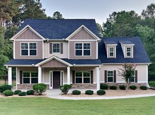 102 Bantry Park Dr, Newnan, GA 30263