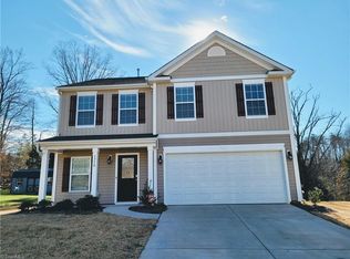 1770 Pinnacle Oaks Dr, Rural Hall, NC 27045