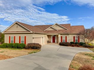 103 Nunnehi Trl, Vonore, TN 37885