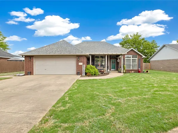 612 Westwood Ave, Prairie Grove, AR 72753