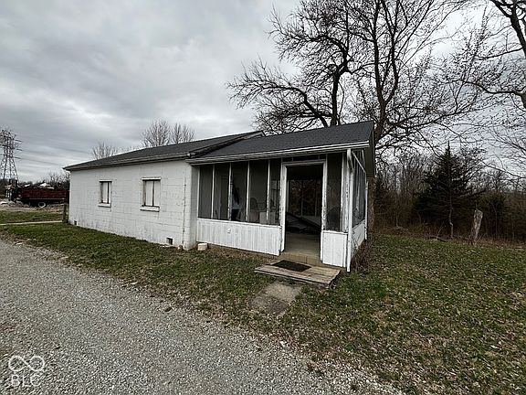 2nd image of 1730 Wishmeyer Ln
