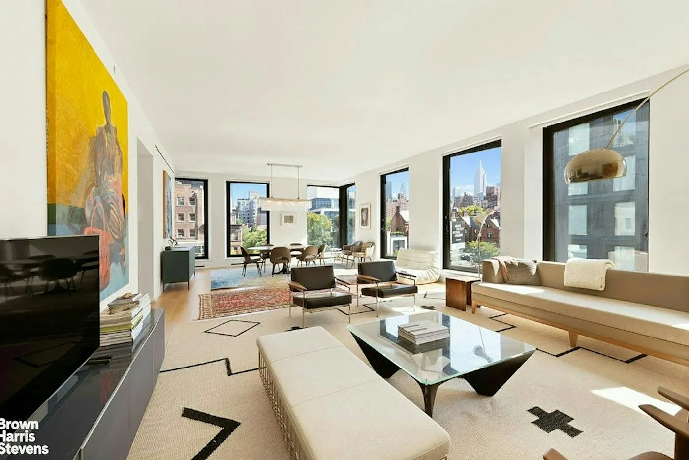 505 West 19th Street — Photo 2