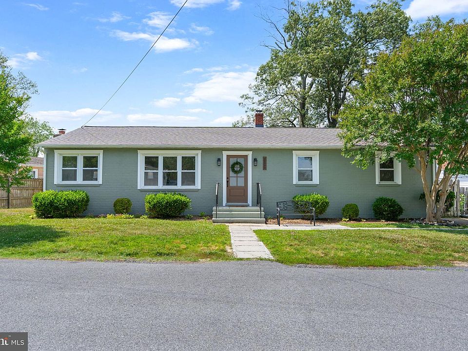 1st image of 22393 Saint Clements Ave