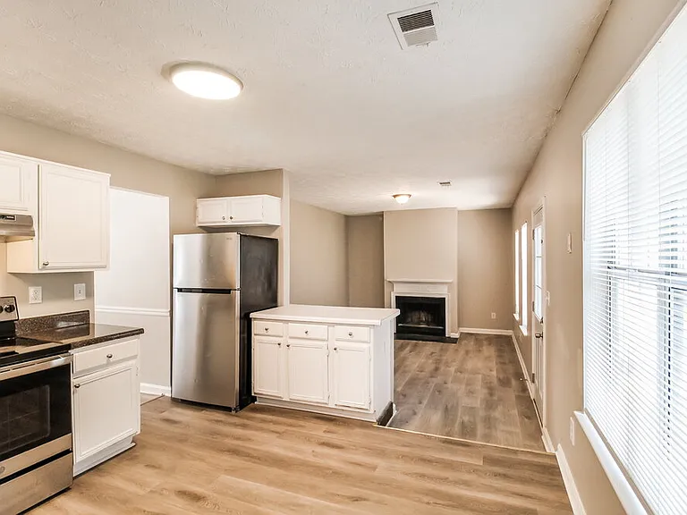 2996 Rapids Dr — Photo 8