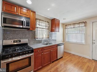 338 Daly St, Philadelphia, PA 19148